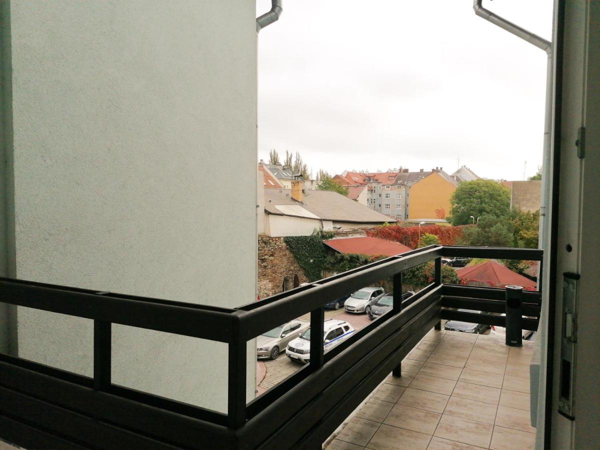 Hostel Vodna 1 Košice Exterior foto